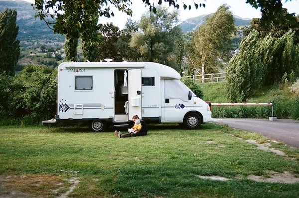 Top 10 des astuces pour un camping écologique et responsable
