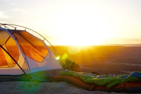 Les Meilleures Astuces pour Réserver le Camping Parfait en Ligne
