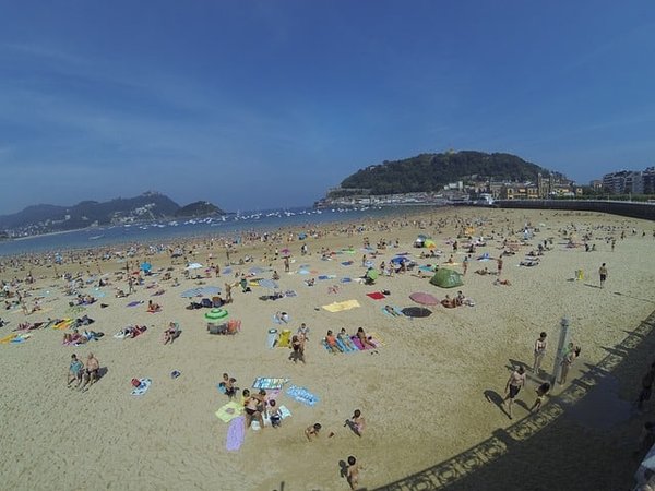 Top 10 des Campings Familiaux en Espagne pour des Vacances Inoubliables au Bord de la Mer